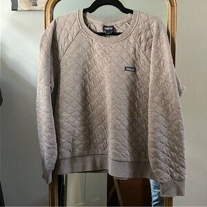 Patagonia Quilted Crew Neck Sweater in Beige-y Oatmeal Color Size XL, EUC